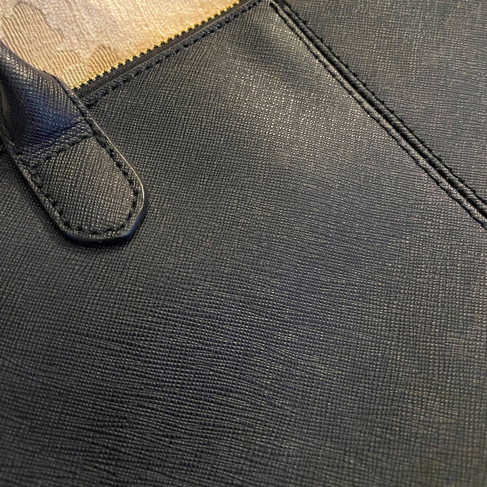 HOBO INTERNATIONAL Black Leather Handbag - Picture 12 of 15
